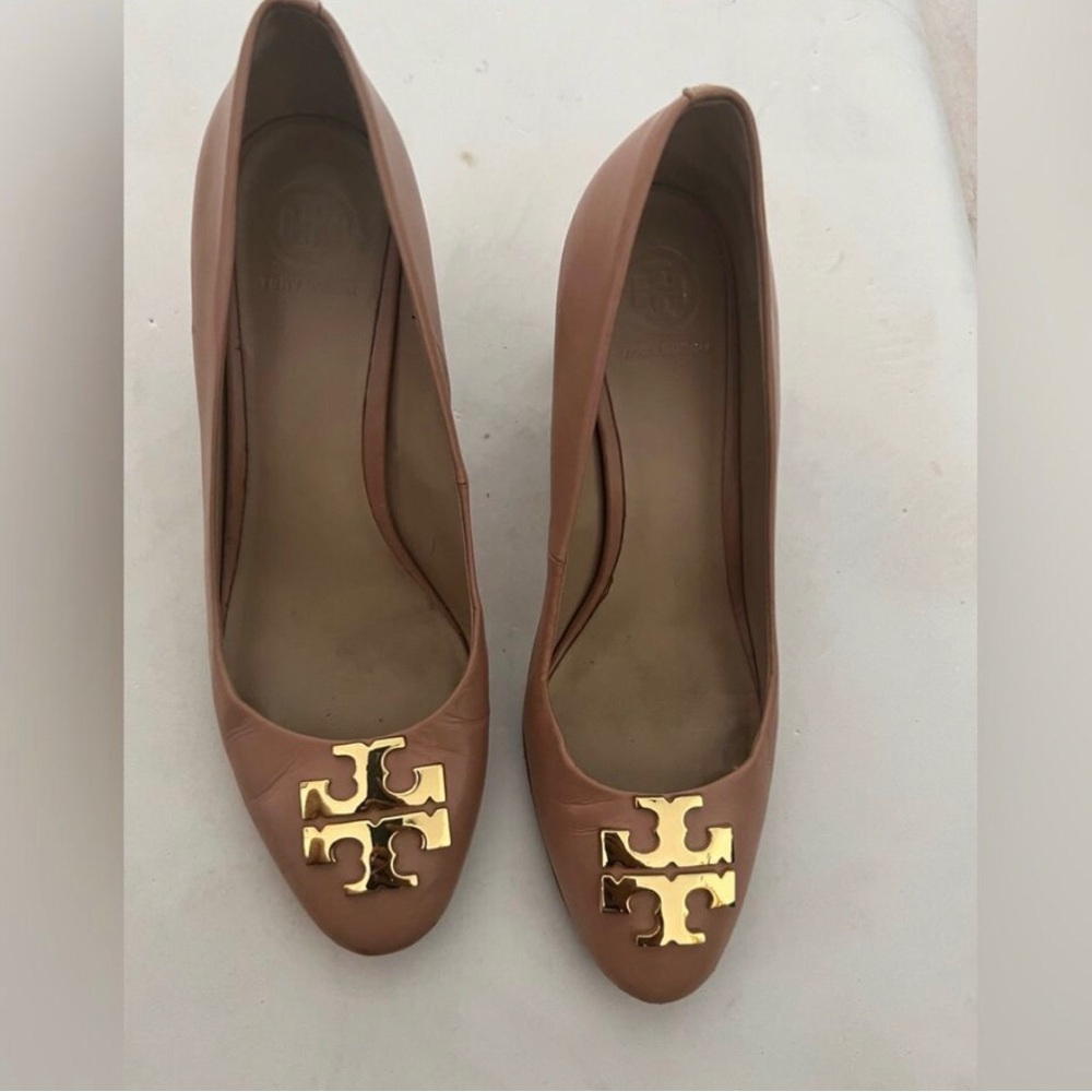 Tory Burch 'Raleigh' Leather Pump Logo Toe - Blush Oak